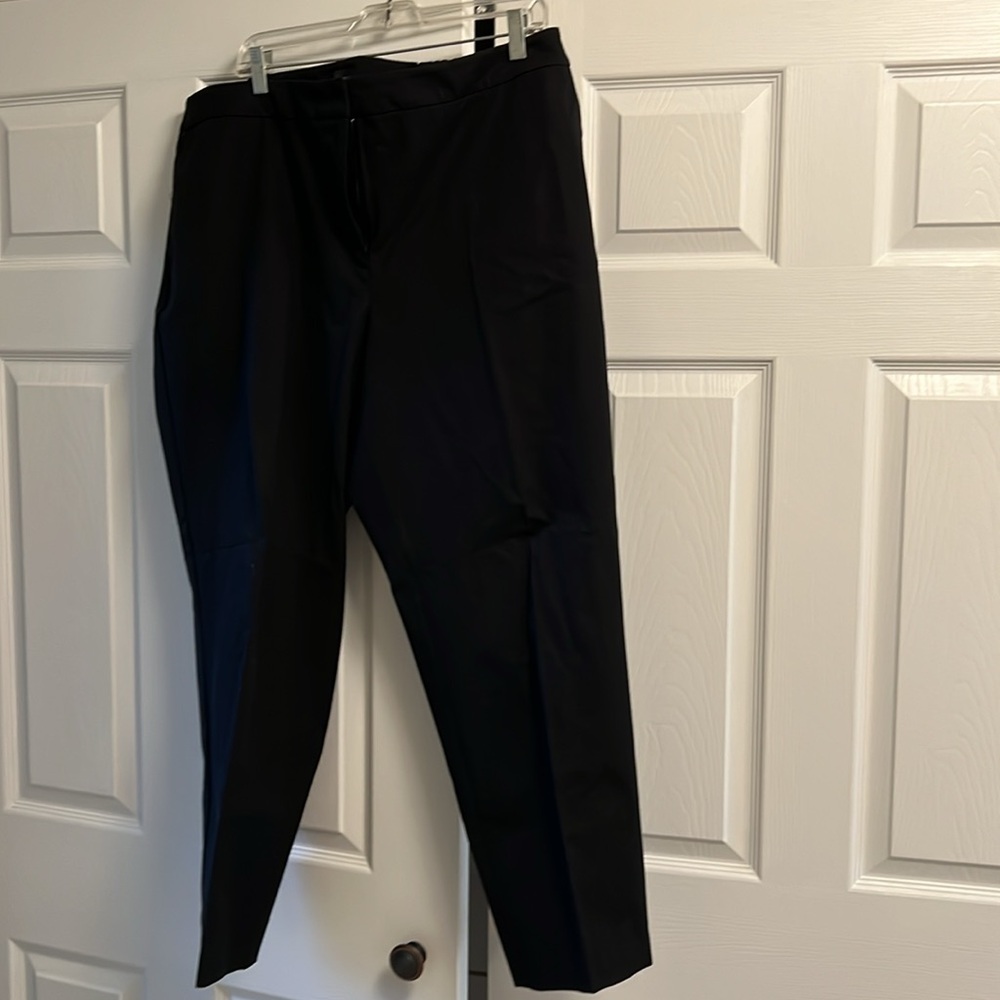 Talbots Hampshire ankle pants curvy size 18 black. NWOT